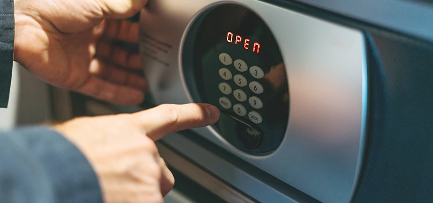 Cash Safe Openers in Gardena, California