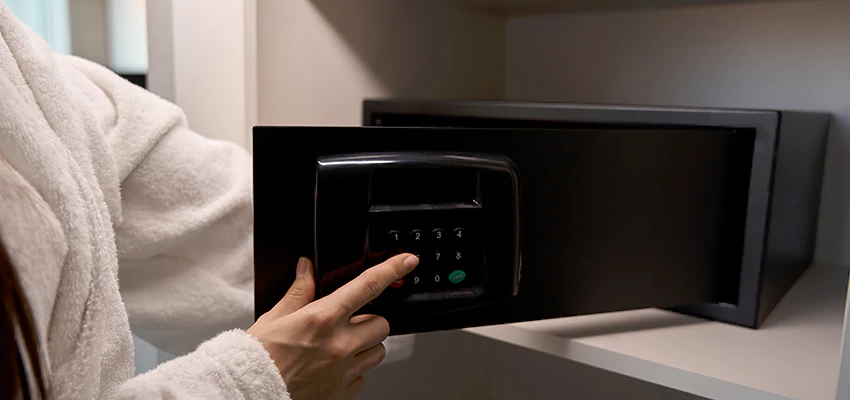 Safe Unlocking Service Company in Gardena, California